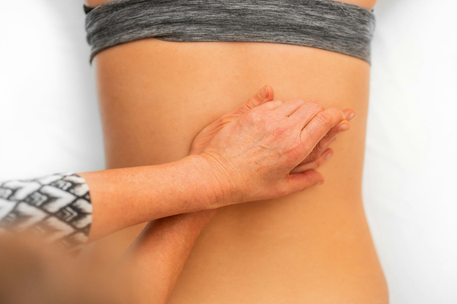 Massage en cas de hernie discale au bas du dos