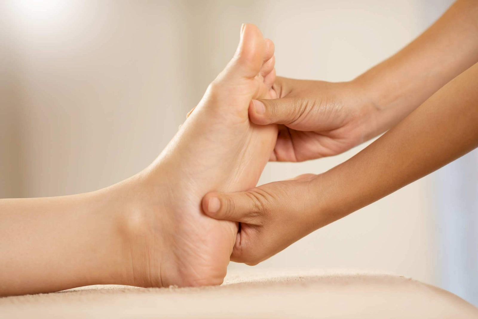 Massage des pieds - Pourquoi les pieds méritent un massage - Le monde des fauteuils de massage